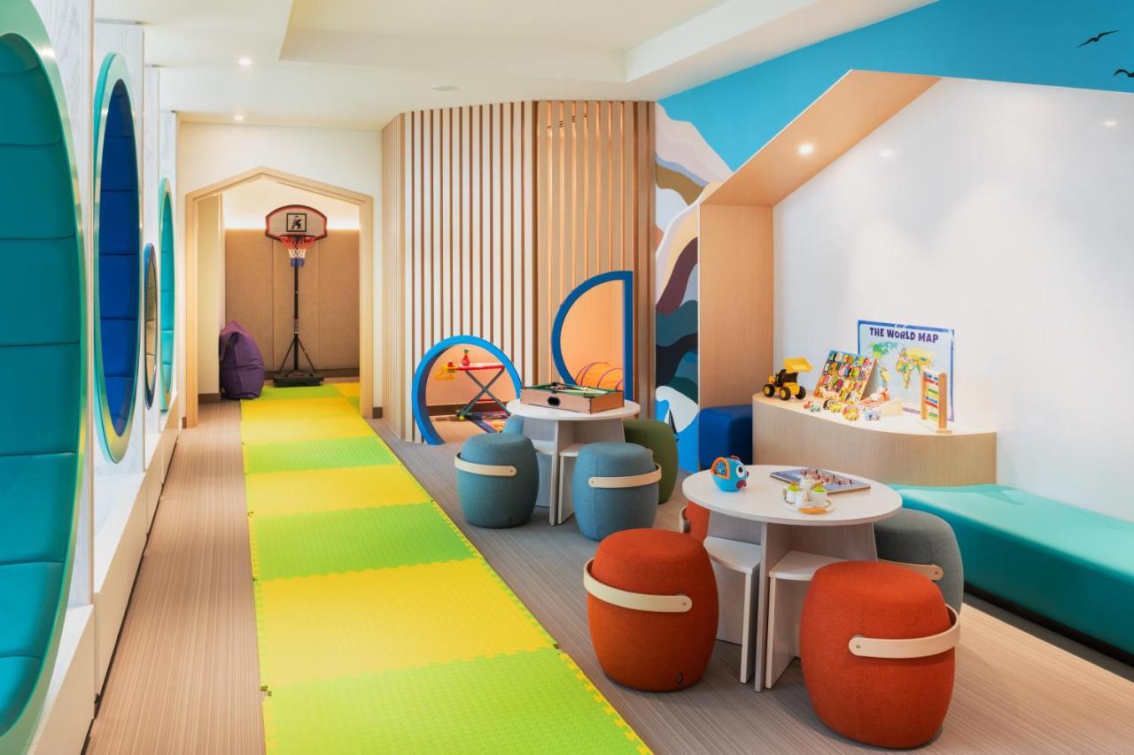 Address Beach Resort Fujairah Al Aqah Extérieur photo The Kids Club at the Renaissance Hotel, Bangkok