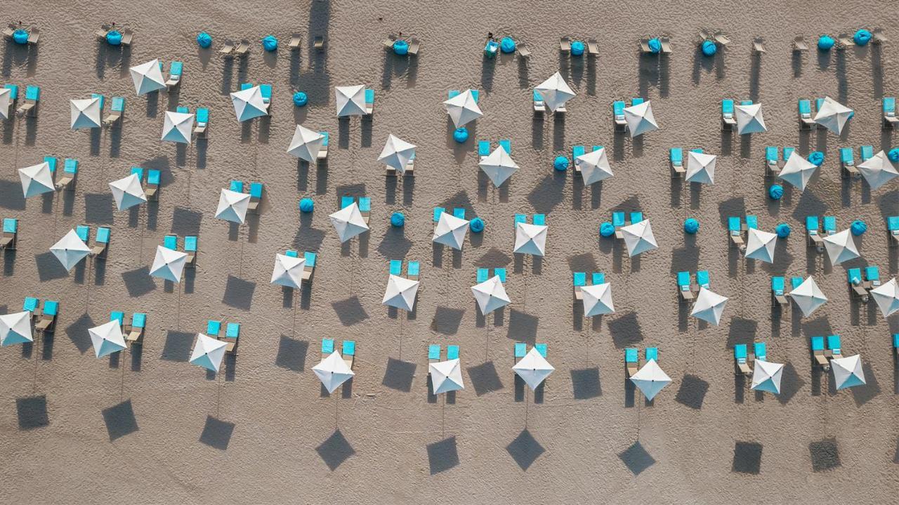 Address Beach Resort Fujairah Al Aqah Extérieur photo Aerial view of beach in Varada