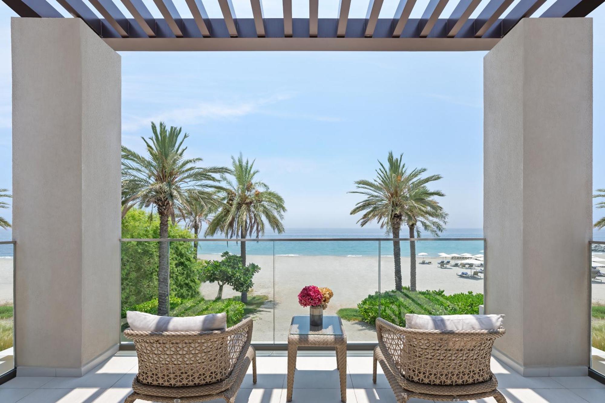 Address Beach Resort Fujairah Al Aqah Extérieur photo View from a suite